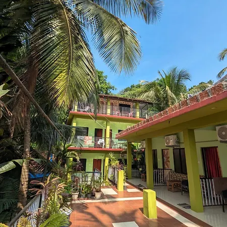 Luciano Guest House